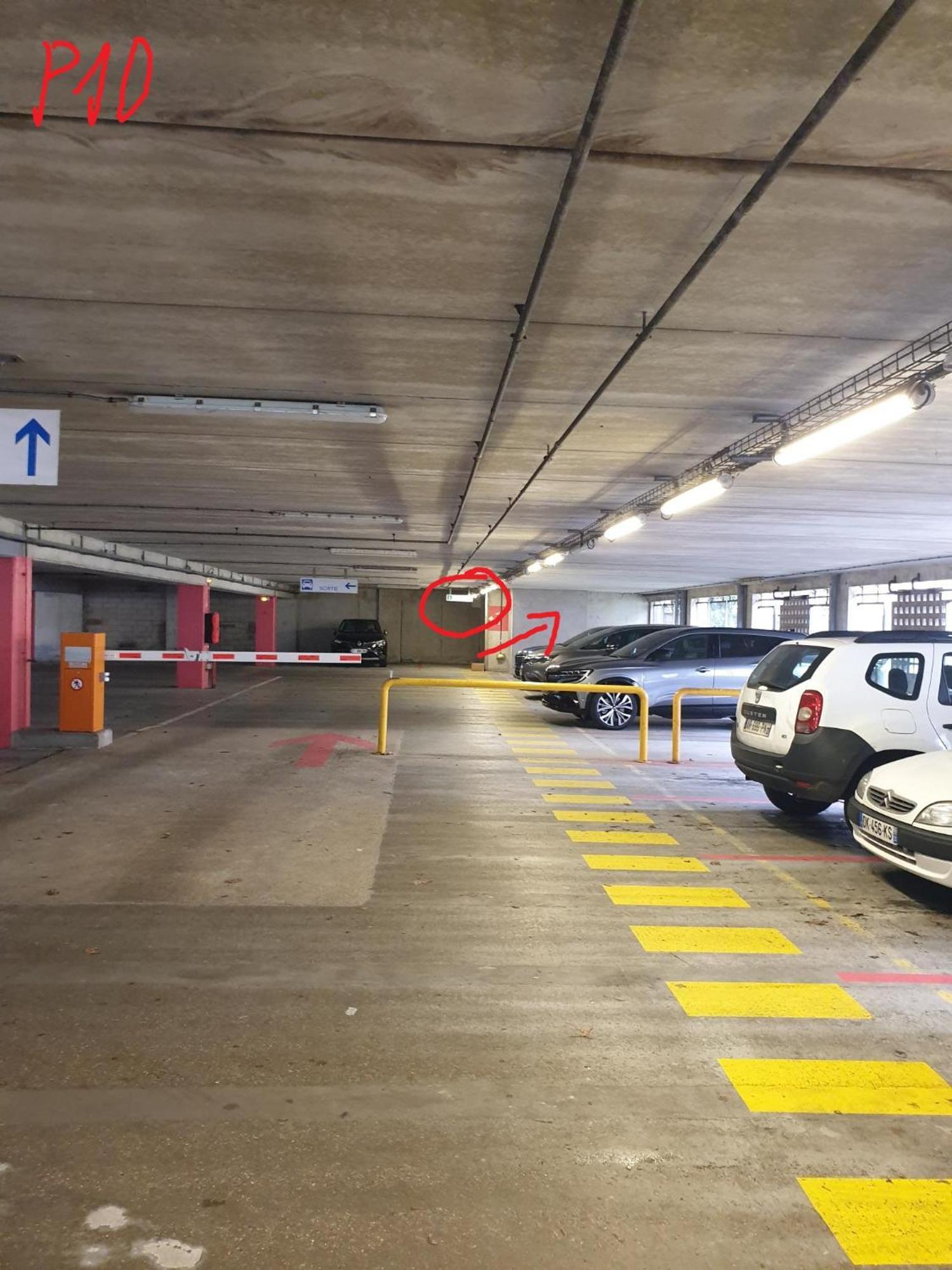 Appartement Bien Situe Noisy-le-Grand Bagian luar foto